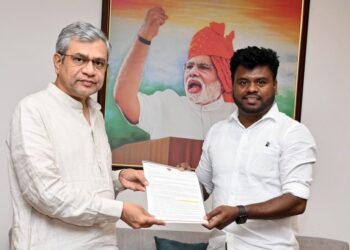 Anandan Ayyasamy - Ashwini Vaishnaw Railway Minister,