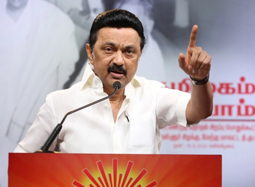 காவிரி உரிமை பேச்சுவார்த்தைக்காக கர்நாடகா செல்லும் முடிவை முதல்வர் கைவிட வேண்டும்