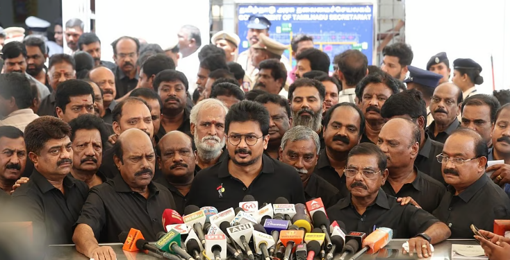 காவிரி, மேகேதாட்டு விவகாரம் குறித்து முதல்வர் முடிந்தால் பதில் சொல்லட்டும்
